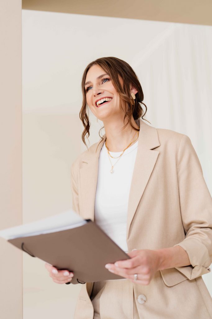 Annika Sommer freie Rednerin Traurednerin Offenburg freie Trauung